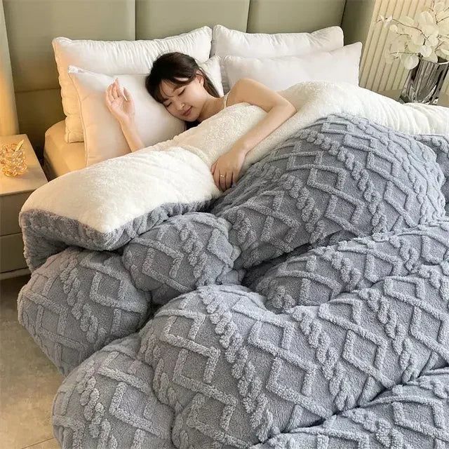 Chantilly Weighted Comforter - FCHF CITY