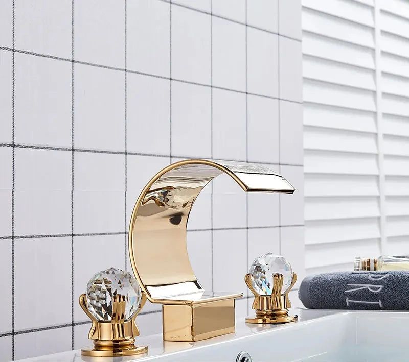 Cresent Cascade Faucet - FCHF CITY