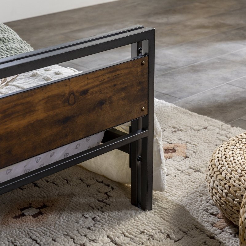 Griffon Queen Bed - FCHF CITY