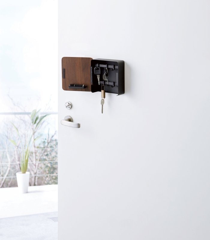 Magnetic Key Cabinet - Steel + Wood - FCHF CITY