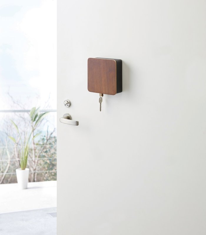 Magnetic Key Cabinet - Steel + Wood - FCHF CITY