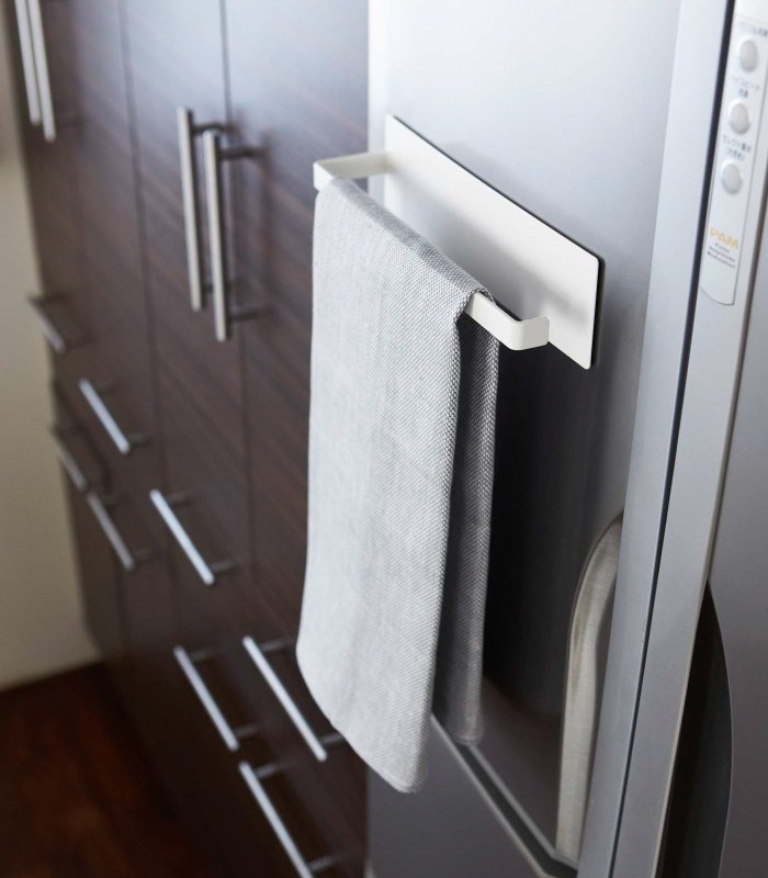 Magnetic Paper Towel Holder - Steel - FCHF CITY