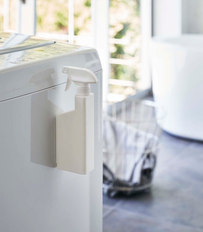 Magnetic Spray Bottle - FCHF CITY