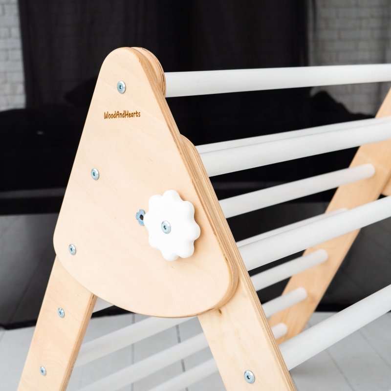 Montessori Foldable Triangle - FCHF CITY