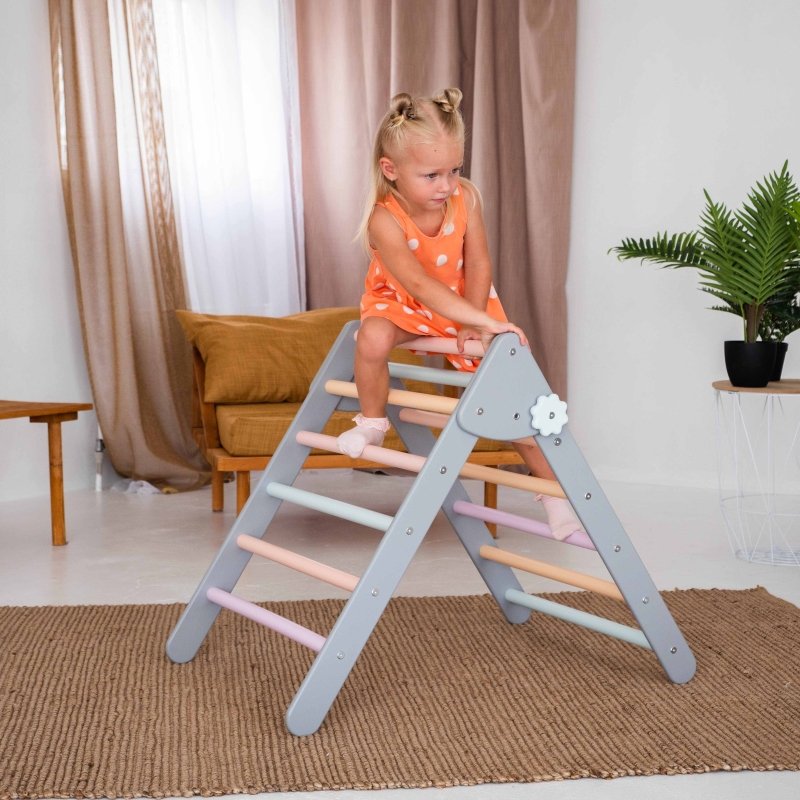 Montessori Foldable Triangle - FCHF CITY