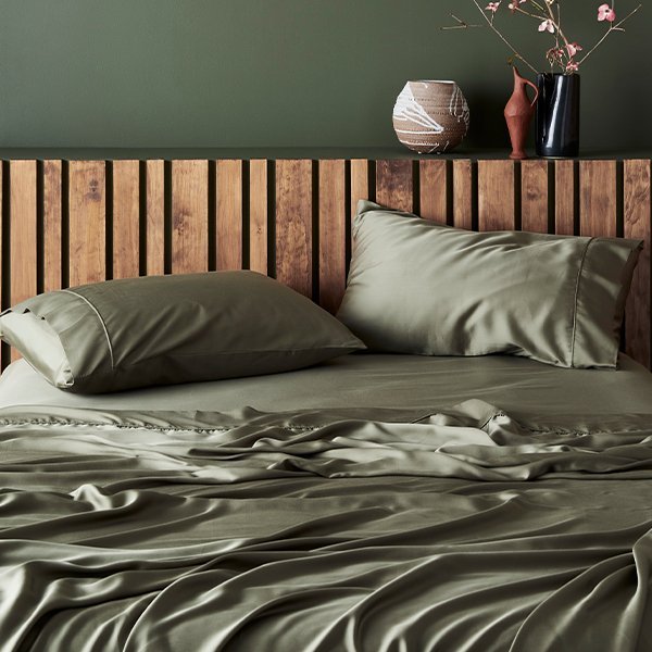 Signature Sateen Fitted Sheet - FCHF CITY