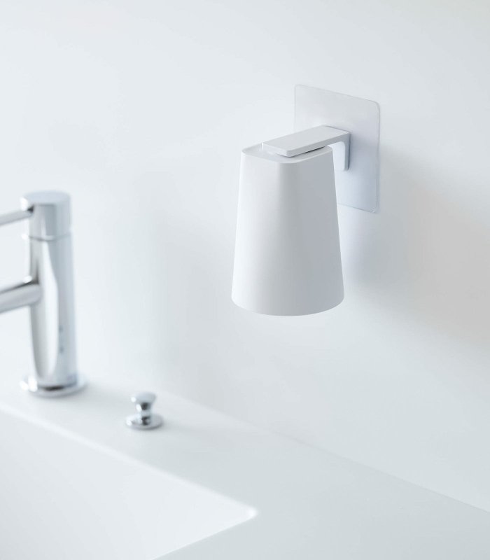 Traceless Adhesive Magnetic Cup - FCHF CITY
