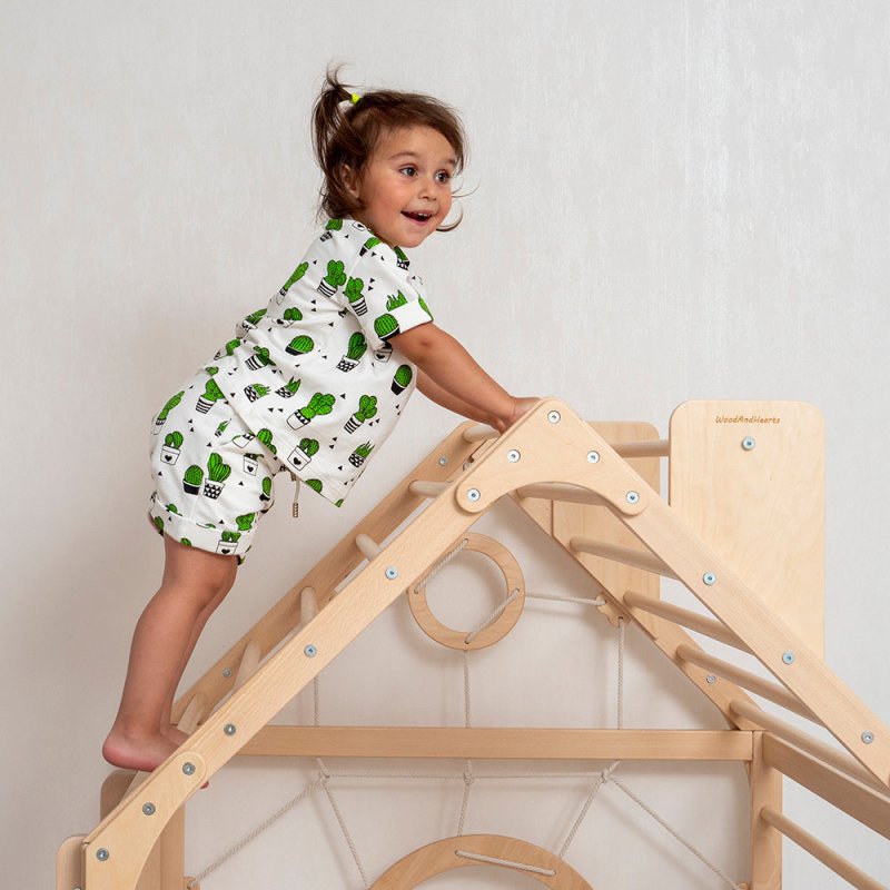 Wooden Climbing Playhouse - FCHF CITY