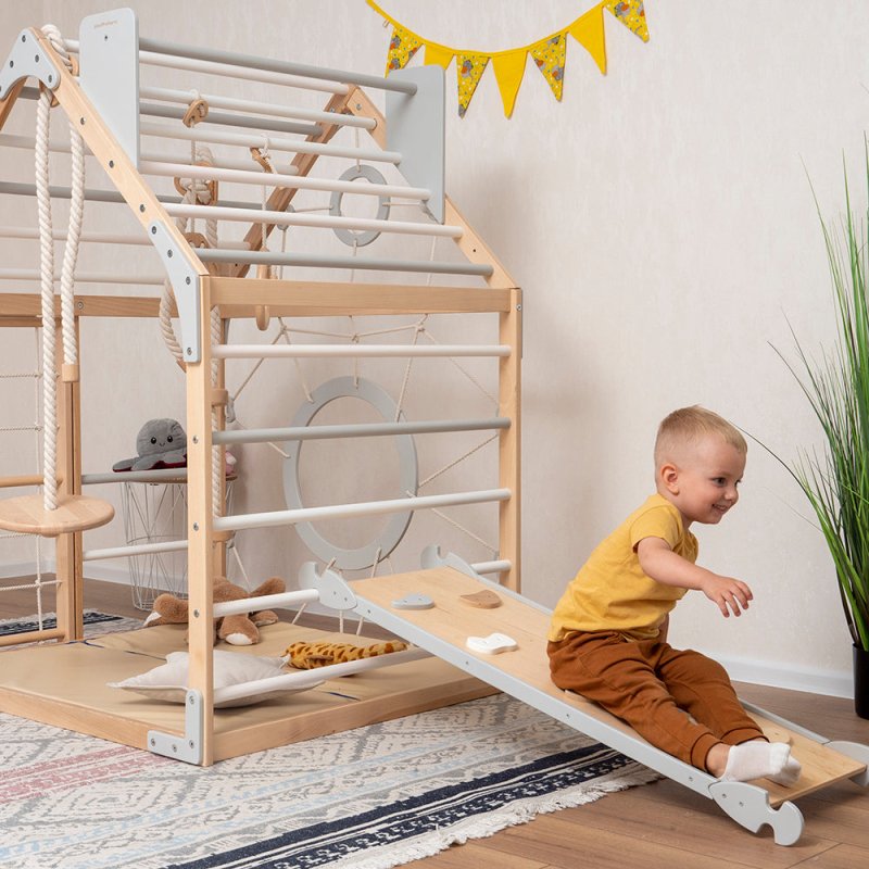 Wooden Climbing Playhouse - FCHF CITY