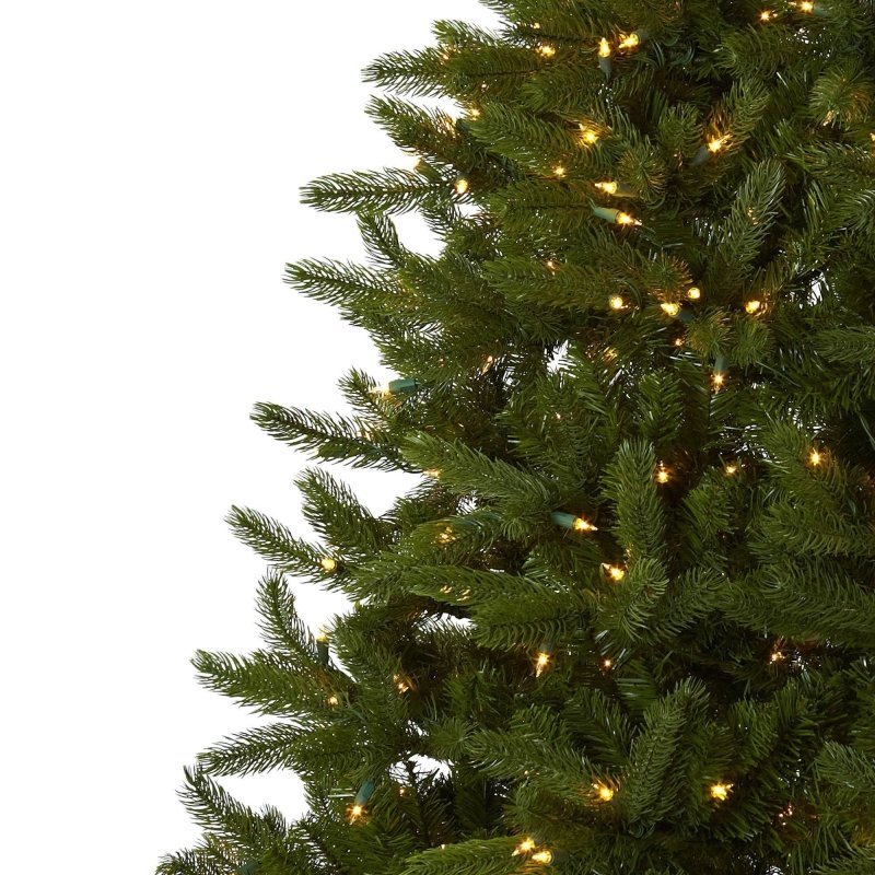 7.5’ Rembrandt Christmas Tree w/Clear Lights - FCHF CITY