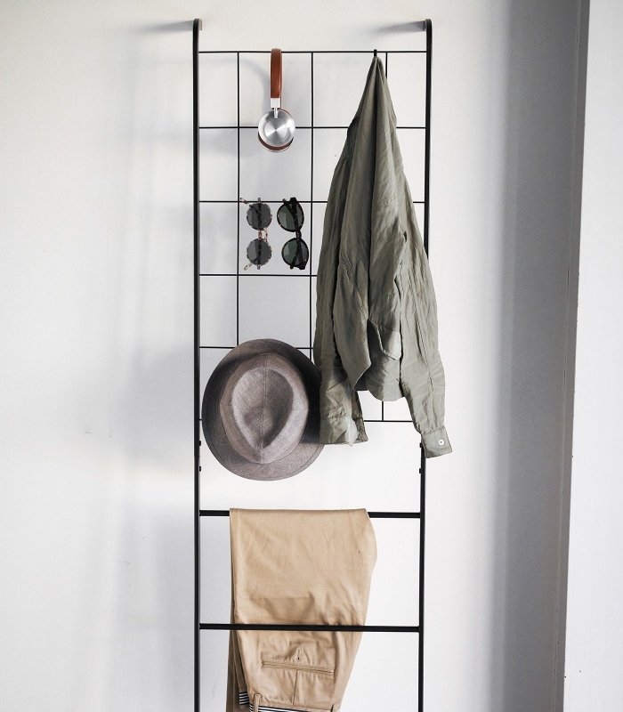 Leaning Ladder with Grid Panel (63&quot; H) - Steel - FCHF CITY