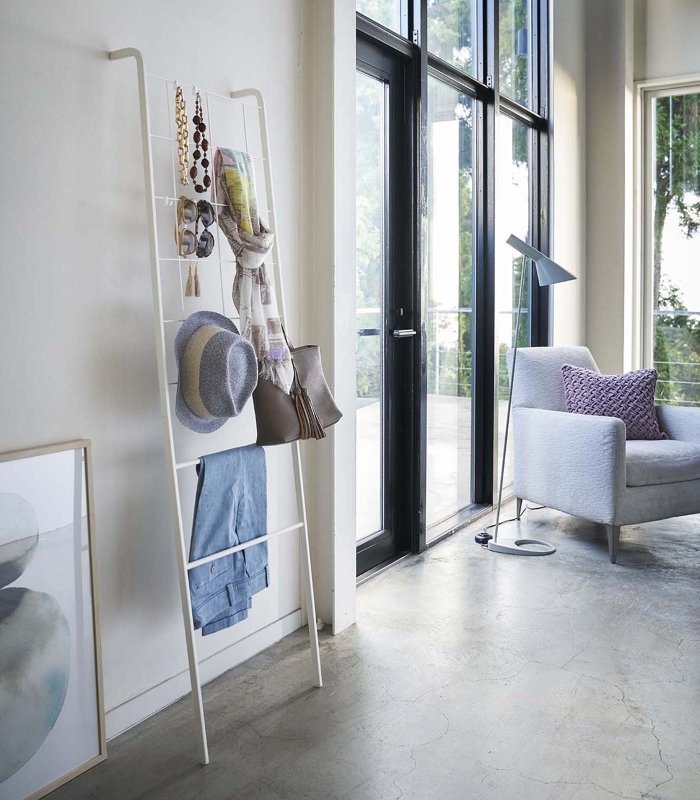 Leaning Ladder with Grid Panel (63&quot; H) - Steel - FCHF CITY
