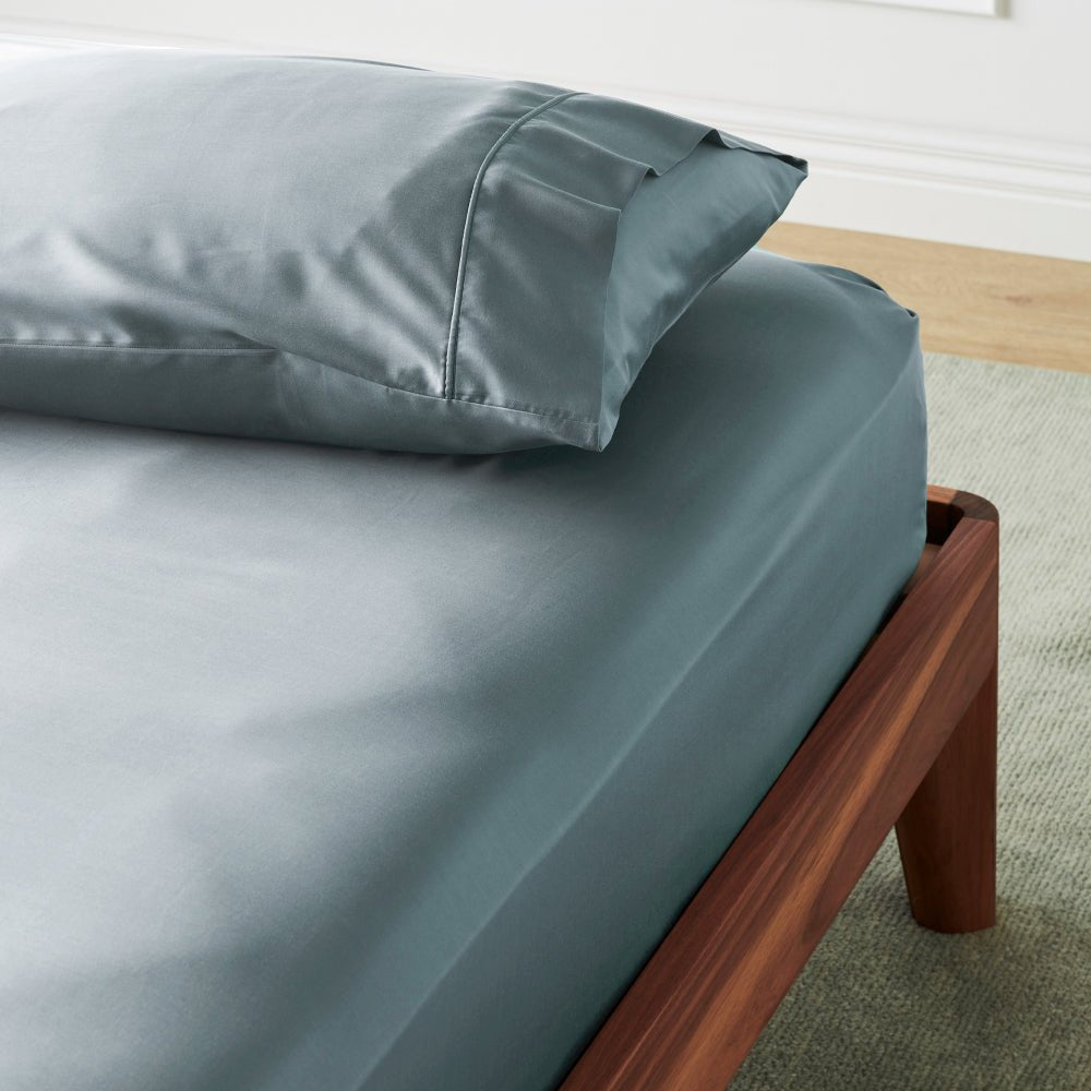 Signature Sateen Fitted Sheet - FCHF CITY