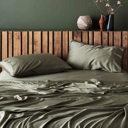 Signature Sateen Fitted Sheet - FCHF CITY