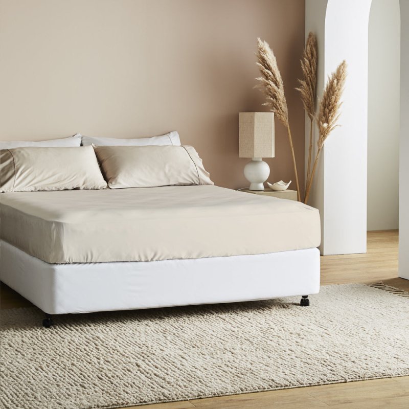 Signature Sateen Fitted Sheet - FCHF CITY