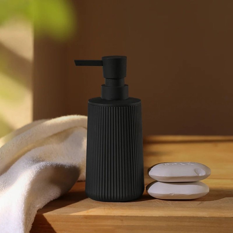 Sleek Stripe Dispenser - FCHF CITY